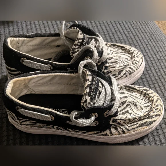 Girls Zebra Print Glitter Boat Shoes - Picture 2 of 7